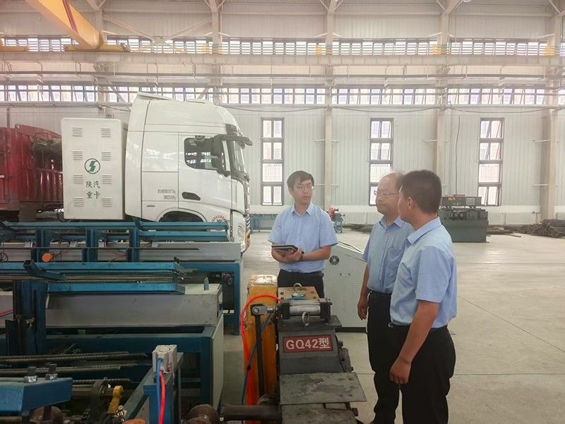 0801八鋼領(lǐng)導(dǎo)蒞臨新疆分公司調(diào)研 共探市場(chǎng)合作新機(jī)遇