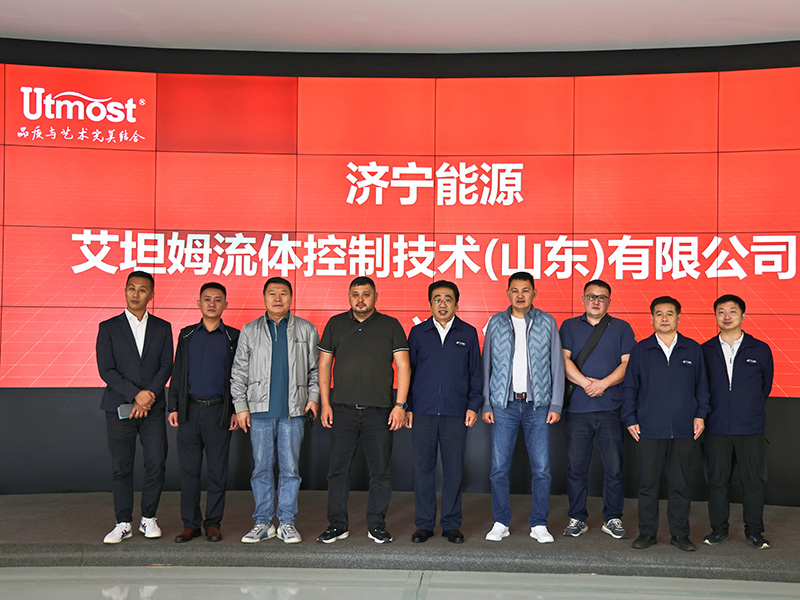 1015跨國(guó)攜手覓新機(jī)！哈薩克斯坦客戶考察盛源公司，共啟合作新篇(郝曉霞 )